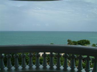 Lovely Unit At Direct Beachfront Pattaya